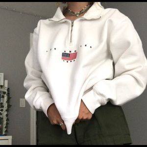 BRANDY MELVILLE WHITE LOS ANGELES HALF ZIP UP